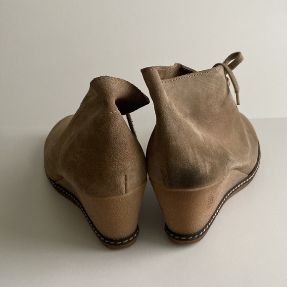 J. Crew Macalister Tan Lace Up Wedge Ankle Boot Made in Italy Size 10 - Picture 5 of 10